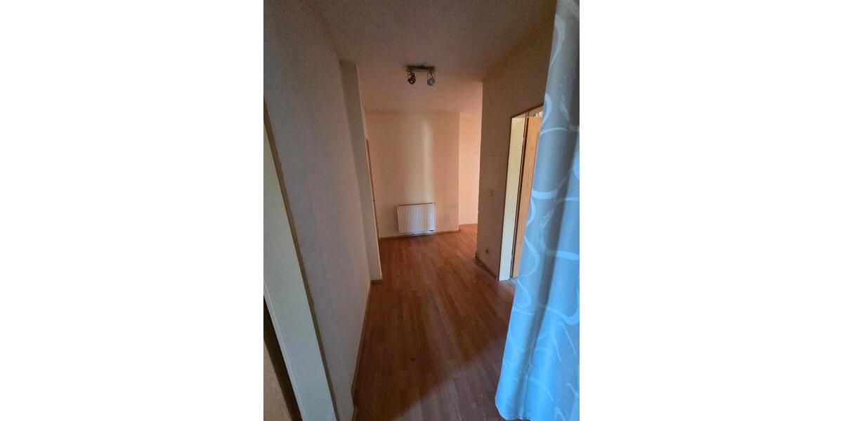 Etagenwohnung Spremberg - 4 Zimmer, 100 m&sup2;, 700&euro; | Angebot:26567009