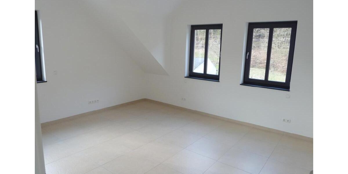 Dachgeschoßwohnung Hoffeld - 2 Zimmer, 95 m&sup2;, 750&euro; | Angebot:26560334