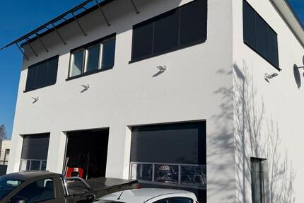 Gewerbeimmobilie, Lager, Büro‘s mit Küche, 3 Stellplätze zu verm zimmer