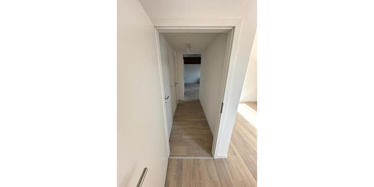 Etagenwohnung Apolda - 3 Zimmer, 79 m&sup2;, 695&euro; | Angebot:26572666