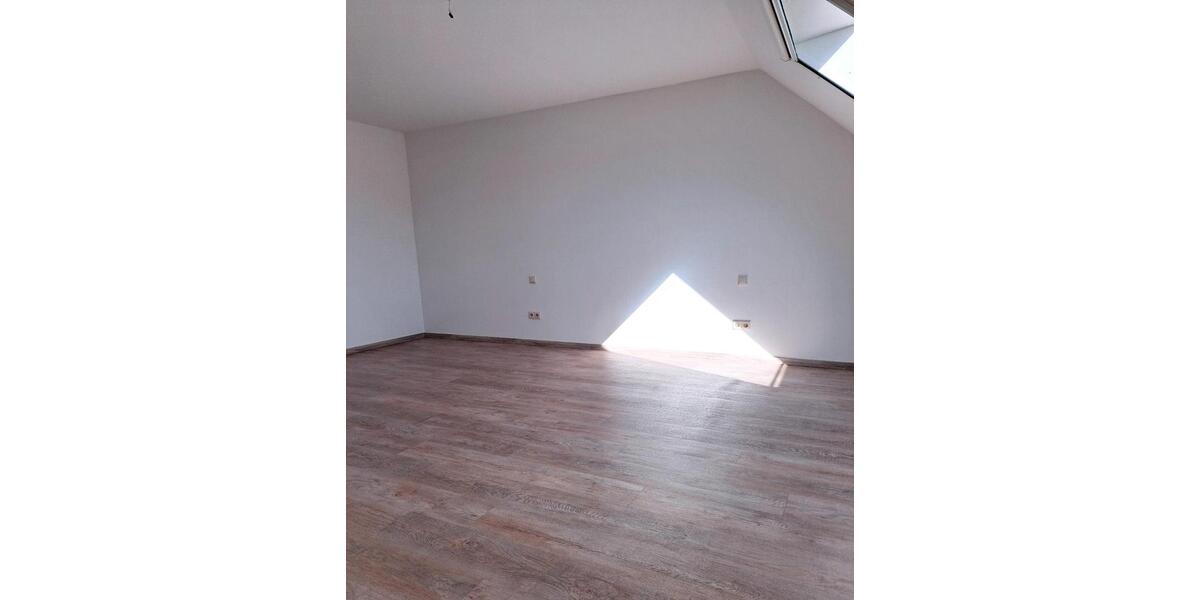 Etagenwohnung Wölfersheim - 2 Zimmer, 72 m&sup2;, 650&euro; | Angebot:26592068