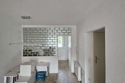 Wohnung zum Mieten in Duisburg 530 € 73.06 m² 2 zimmer