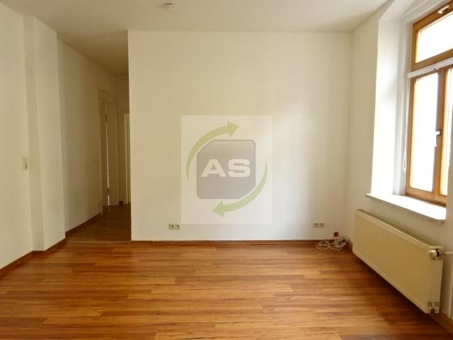 Etagenwohnung Werdau - 4 Zimmer, 96 m&sup2;, 550&euro; | Angebot:24714138