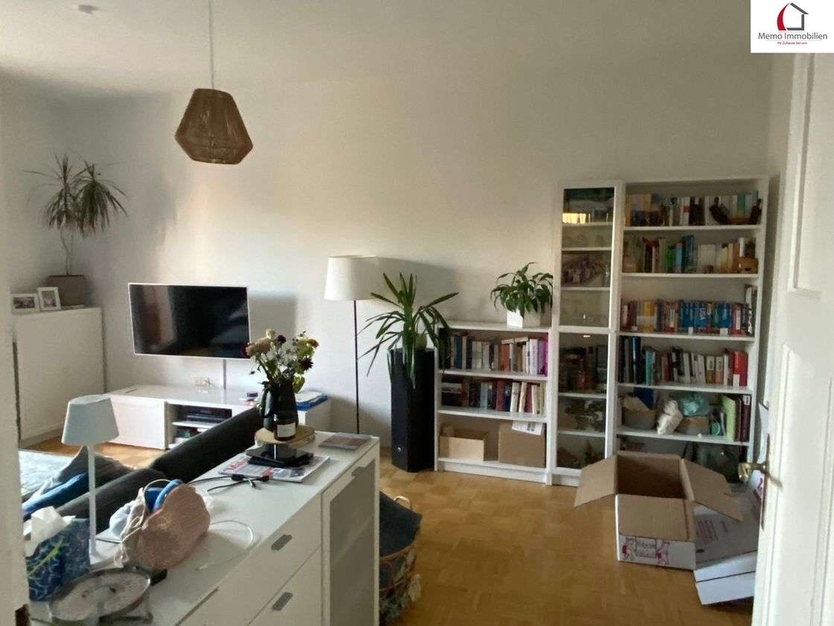 WUNDERSCHÖNE SANIERTE-ALTBAU- VIERZIMMERWOHNUNG IN DER NÄHE v. STÄDT. KLINIKUM °°° 4 zimmer