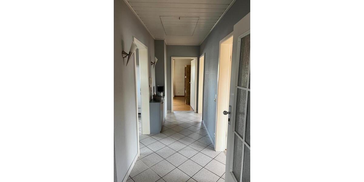 Dachgeschoßwohnung Sinntal - 3 Zimmer, 80 m&sup2;, 575&euro; | Angebot:24650377