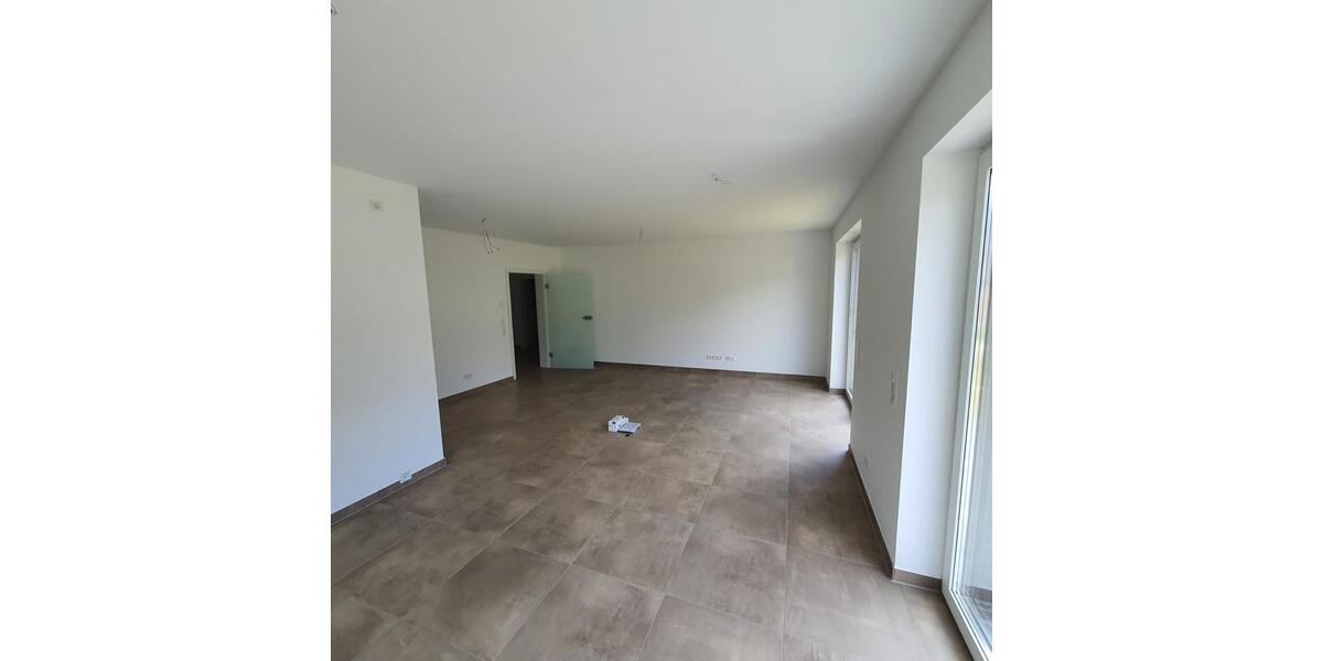 Erdgeschoßwohnung Nienburg (Weser) - 4 Zimmer, 115 m&sup2;, 1.050&euro; | Angebot:25908313