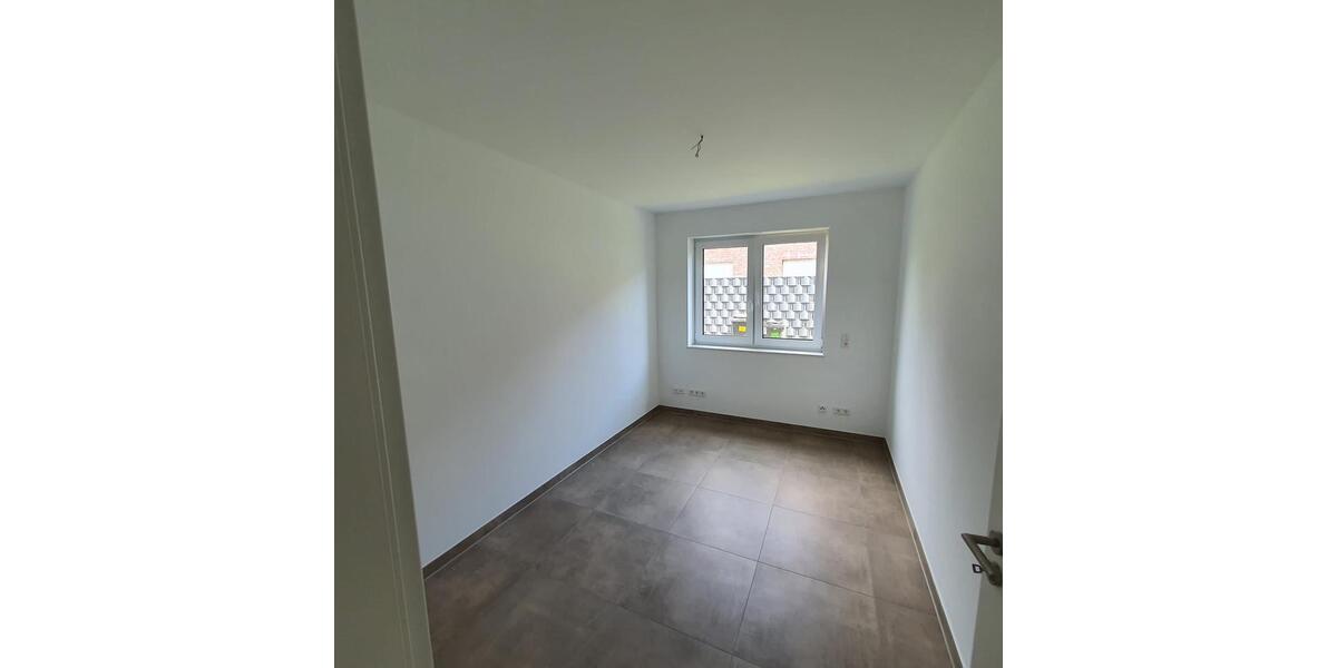 Erdgeschoßwohnung Nienburg (Weser) - 4 Zimmer, 115 m&sup2;, 1.050&euro; | Angebot:25908313