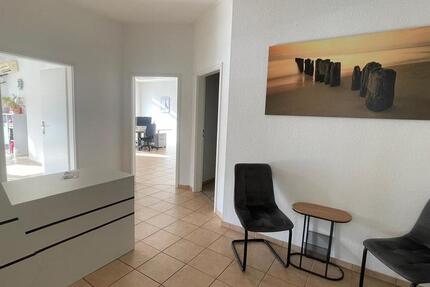 Größzügiges Büro zu vermieten