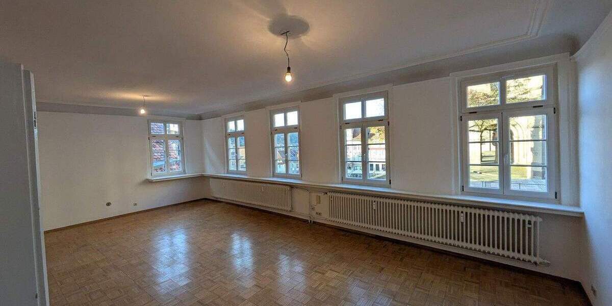 Etagenwohnung Schwäbisch Hall Tullauer Höhe - 3 Zimmer, 125 m&sup2;, 1.100&euro; | Angebot:25801403
