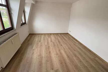 Wohnung Meerane - 2 Zimmer, 46 m&sup2;, 300&euro; | Angebot:26940111