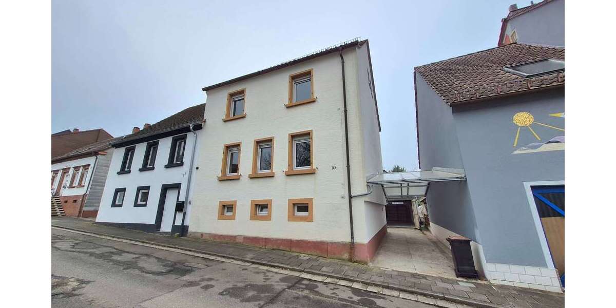 Einfamilienhaus Kaiserslautern Einsiedlerhof - 5 Zimmer, 135 m&sup2;, 1.200&euro; | Angebot:25231743