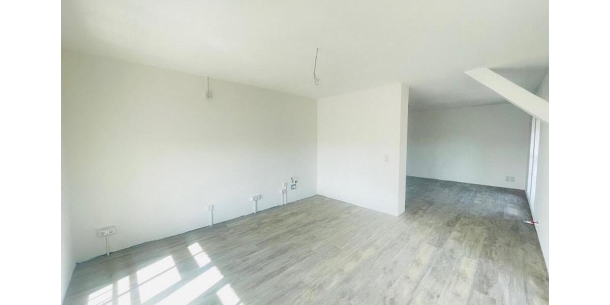 Dachgeschoßwohnung Brandenburg an der Havel Bahnhofsvorstadt - 4 Zimmer, 132 m&sup2;, 1.185&euro; | Angebot:25417231