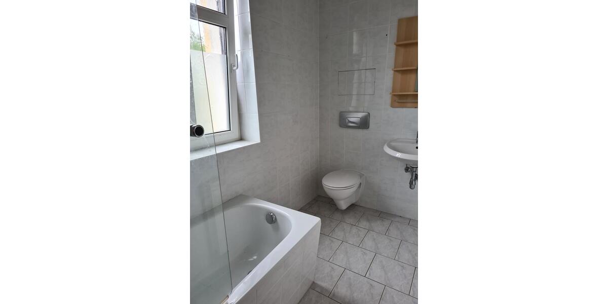 Erdgeschoßwohnung Limbach-Oberfrohna Oberfrohna - 1 Zimmer, 52 m&sup2;, 330&euro; | Angebot:26380351