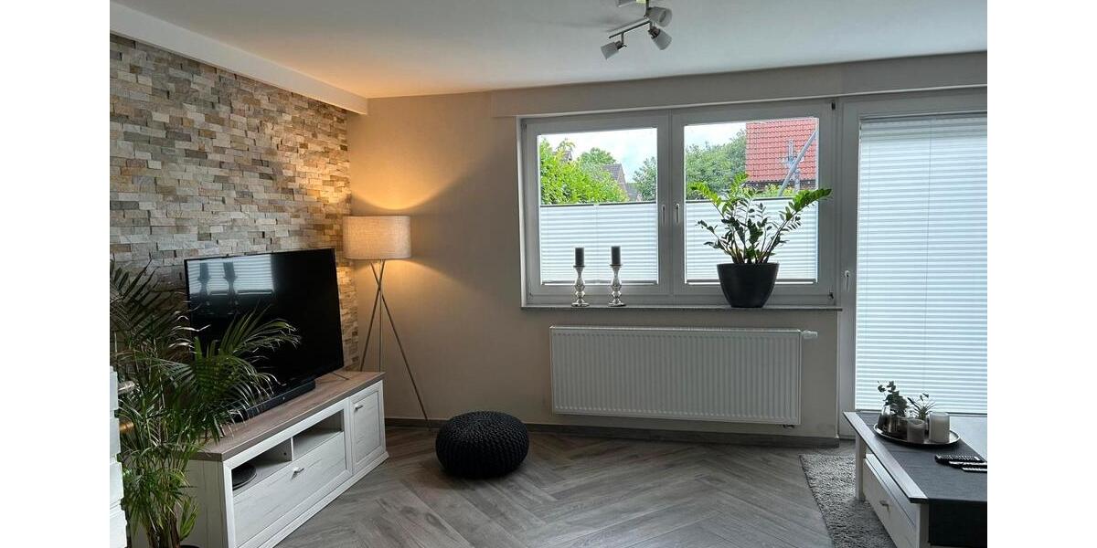 Doppelhaushälfte Gronau (Westfahlen) - 5 Zimmer, 127 m&sup2;, 1.280&euro; | Angebot:26696135