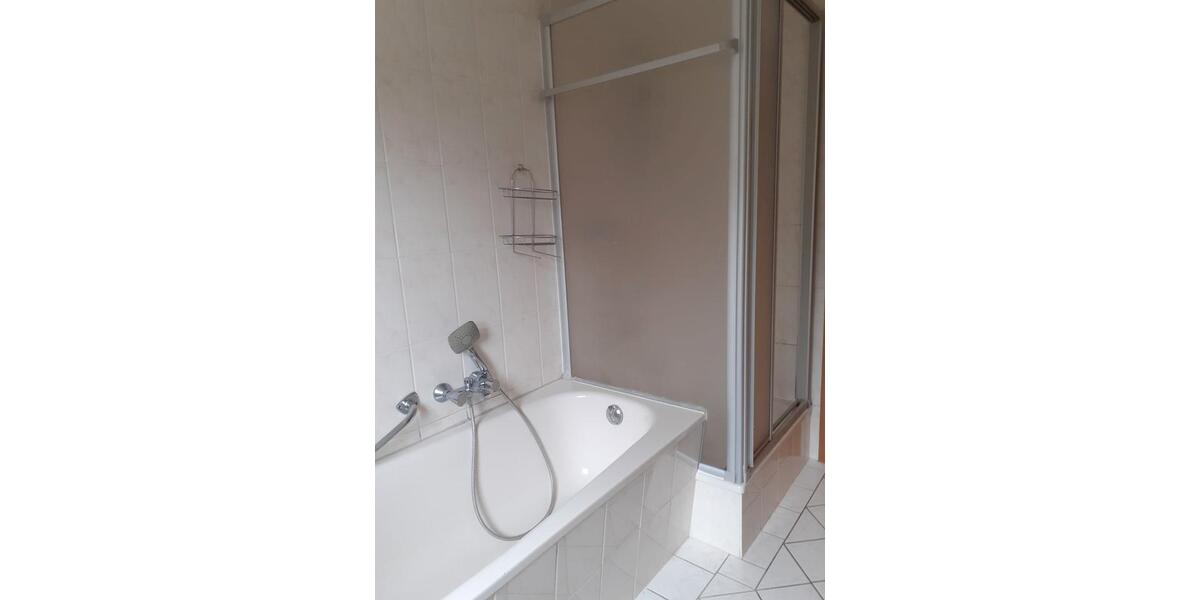 Etagenwohnung Ringgau - 3 Zimmer, 93 m&sup2;, 450&euro; | Angebot:26033423