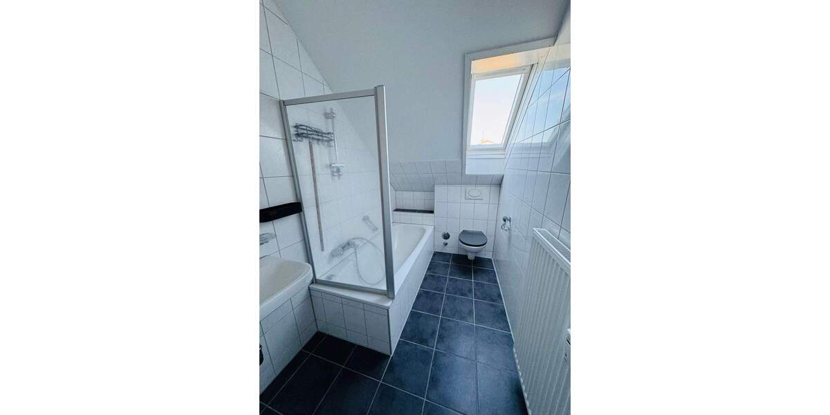 Etagenwohnung Mannheim Sandhofen - 3 Zimmer, 75 m&sup2;, 700&euro; | Angebot:25821094