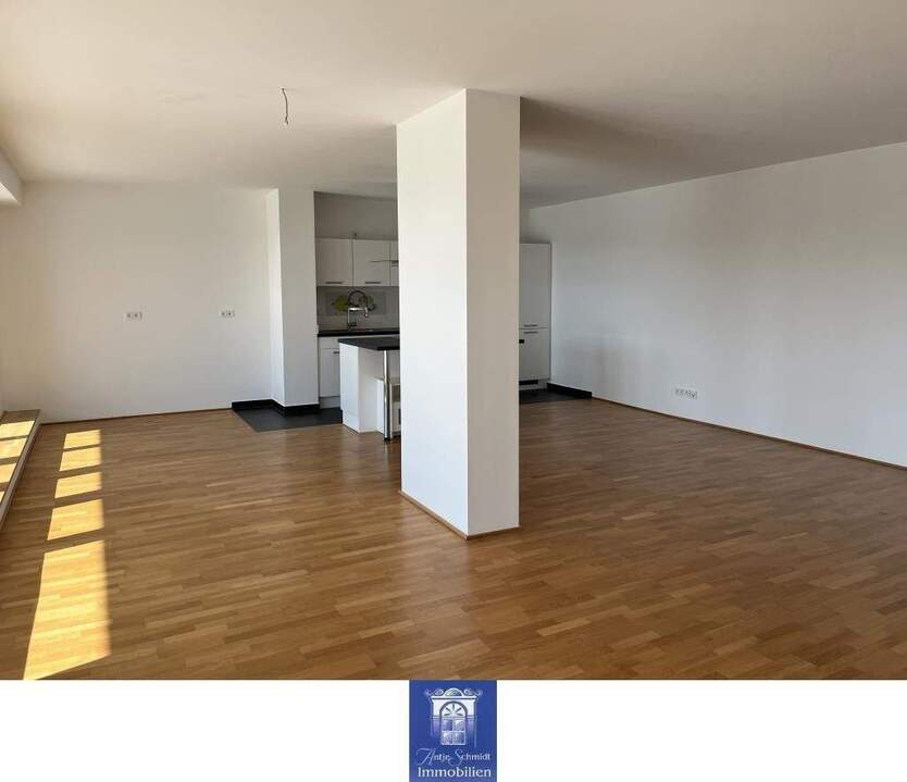 Ihr neuer Lieblingsplatz! Großer Balkon, zwei Bäder, Sauna, EBK, Fußbodenheizung! 4 zimmer