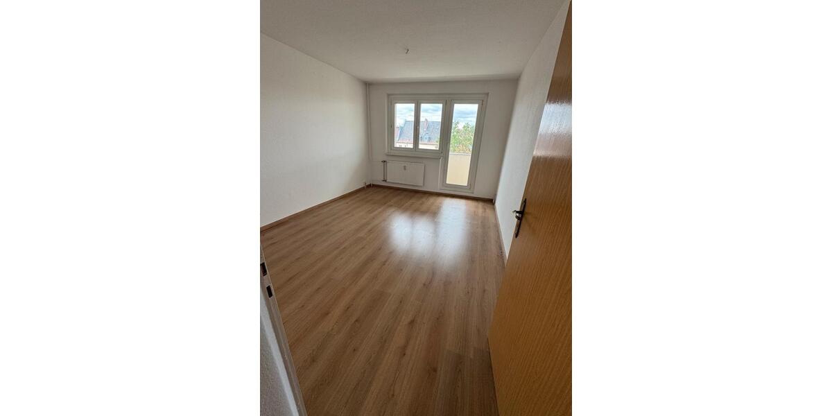 Etagenwohnung Hettstedt - 3 Zimmer, 61 m&sup2;, 300&euro; | Angebot:26355965