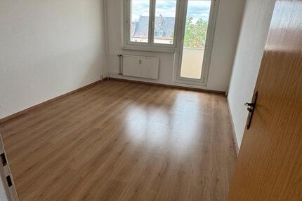 Wohnung Hettstedt - 3 Zimmer, 61 m&sup2;, 300&euro; | Angebot:26355965