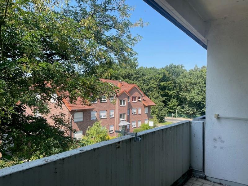 Einziehen und wohlfühlen! Helle 3-Zi.-Wohnung mit Balkon.