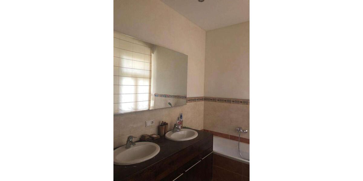 Terrassenwohnung Radebeul - 5 Zimmer, 141 m&sup2;, 1.800&euro; | Angebot:25902803