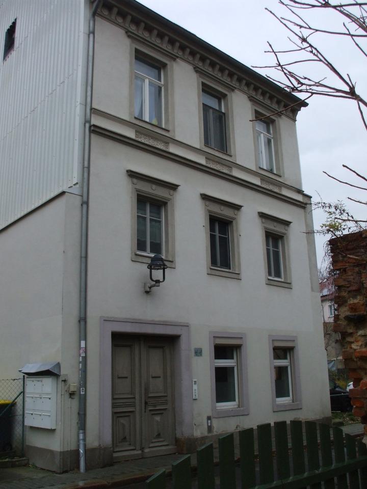 Apartment oder kleines Büro zu vermieten