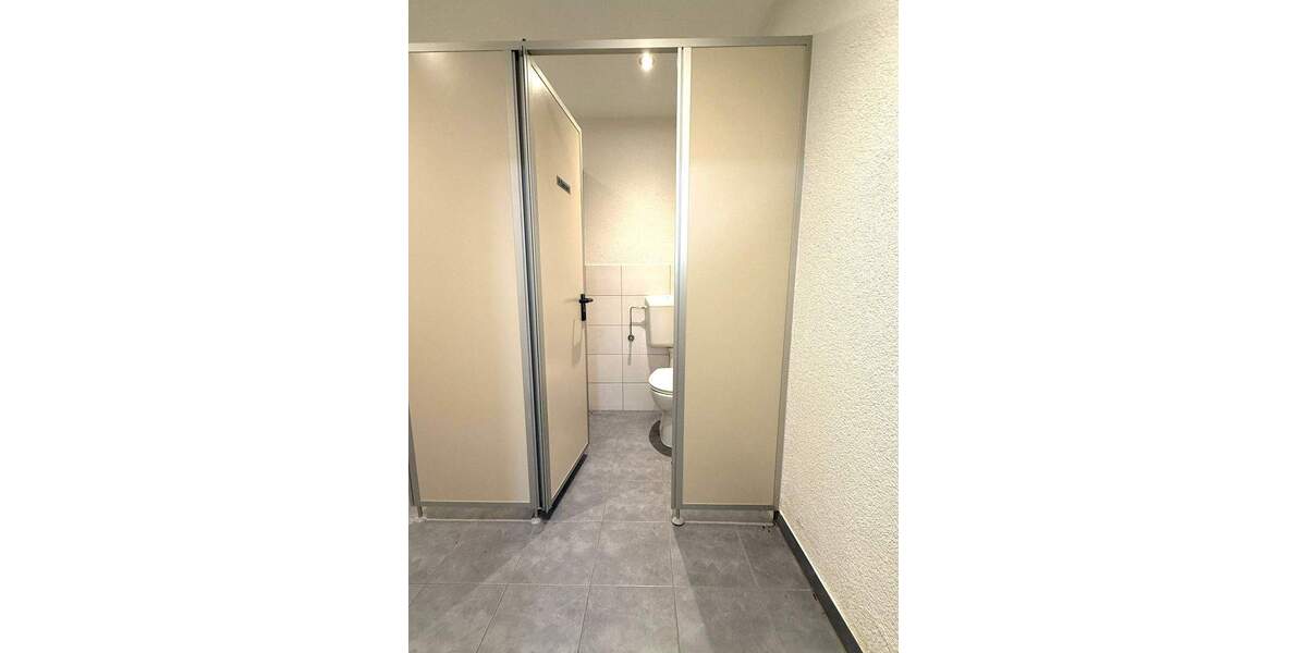 Gewerbeobjekt Petersberg - 3 Zimmer, 110 m&sup2;, 900&euro; | Angebot:24528862