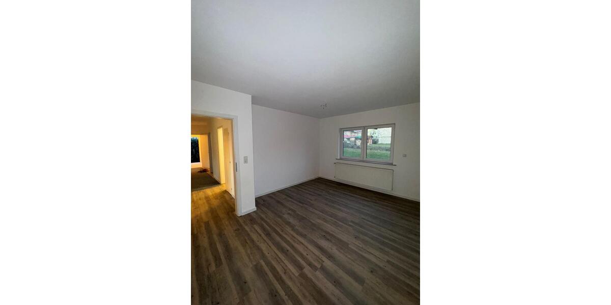 Etagenwohnung Eichenzell - 4 Zimmer, 100 m&sup2;, 1.300&euro; | Angebot:24695318