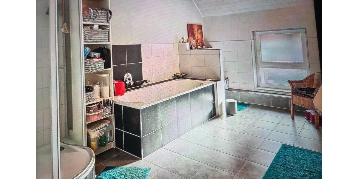 Etagenwohnung Borgentreich - 5 Zimmer, 185 m&sup2;, 950&euro; | Angebot:26704128