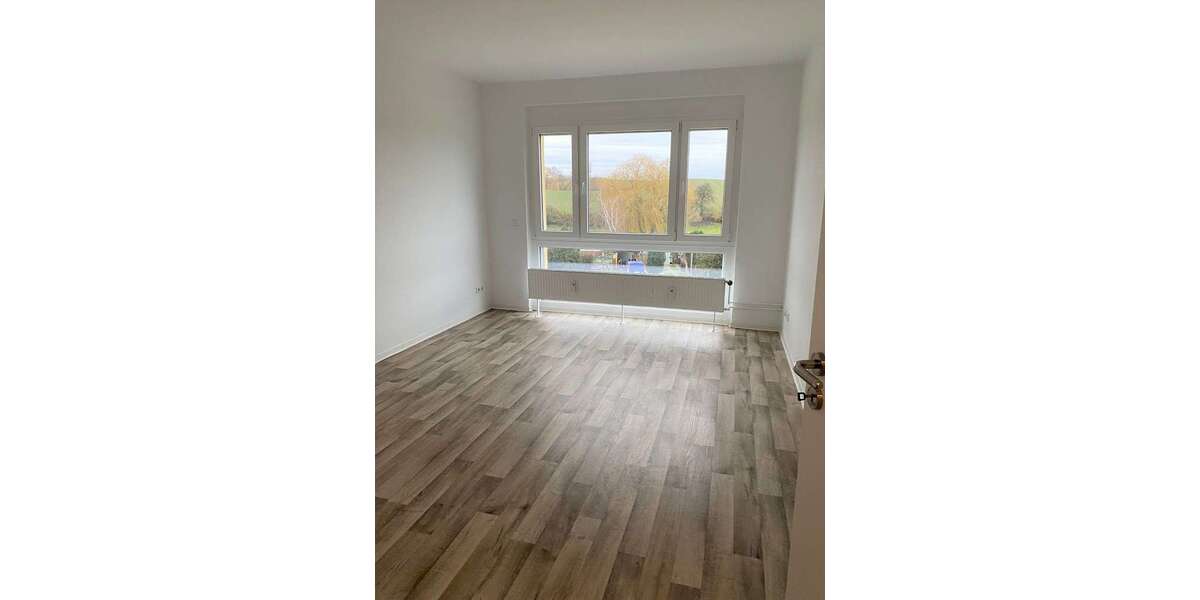 Etagenwohnung Schwedt/Oder OT Berkholz-Meyenburg Meyenburg - 2 Zimmer, 45 m&sup2;, 300&euro; | Angebot:26093081