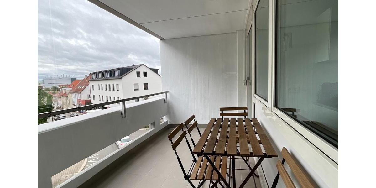 Wohnen auf Zeit Sindelfingen - 4 Zimmer, 100 m&sup2;, 2.550&euro; | Angebot:26444388