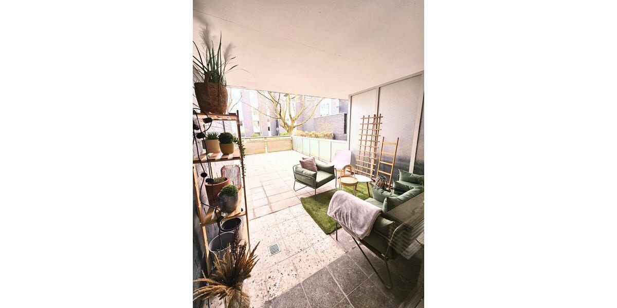 modernes Apartment mit riesiger Terrasse, All Inklusive Miete! 1 zimmer