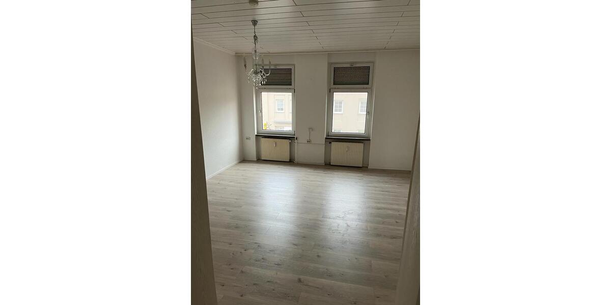 Etagenwohnung Aken (Elbe) - 3.5 Zimmer, 111 m&sup2;, 666&euro; | Angebot:26614496