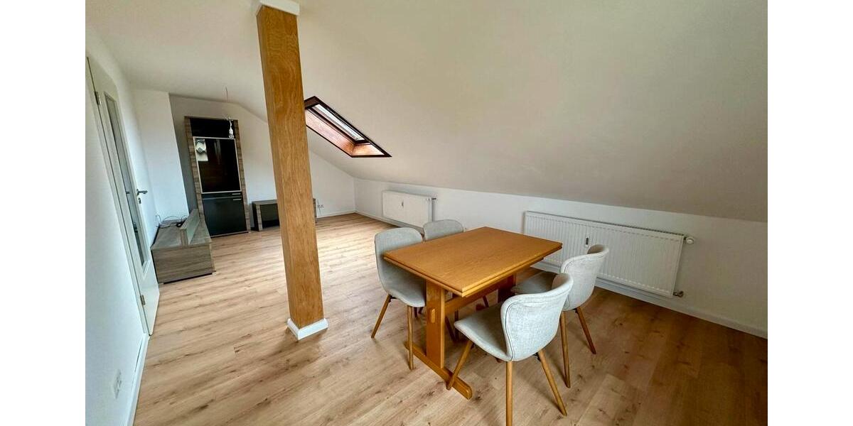 Dachgeschoßwohnung Bensheim - 3 Zimmer, 68 m&sup2;, 850&euro; | Angebot:24774668