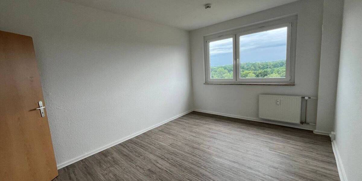 Etagenwohnung Zwickau Pölbitz - 4 Zimmer, 70 m&sup2;, 460&euro; | Angebot:26842162