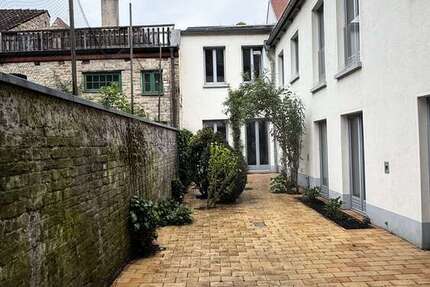 Haus Lübeck Innenstadt - 4 Zimmer, 160 m&sup2;, 2.400&euro; | Angebot:26672701