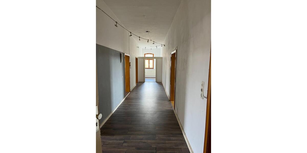 Etagenwohnung Kirchenlamitz Hohenbuch - 5 Zimmer, 136 m&sup2;, 650&euro; | Angebot:24813870