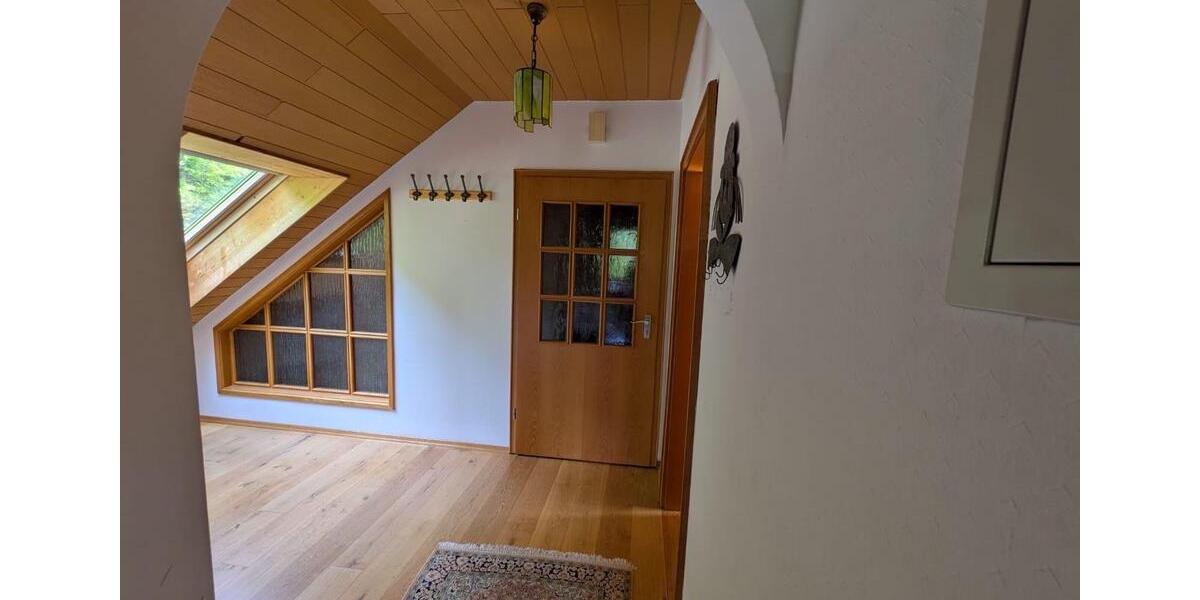 Dachgeschoßwohnung Nieste - 2 Zimmer, 82 m&sup2;, 650&euro; | Angebot:26626600