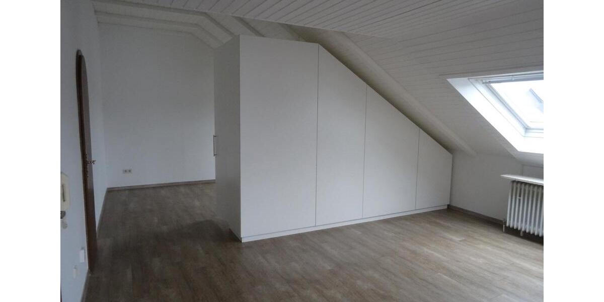 Dachgeschoßwohnung Neuburg an der Donau - 2 Zimmer, 58 m&sup2;, 640&euro; | Angebot:26232119