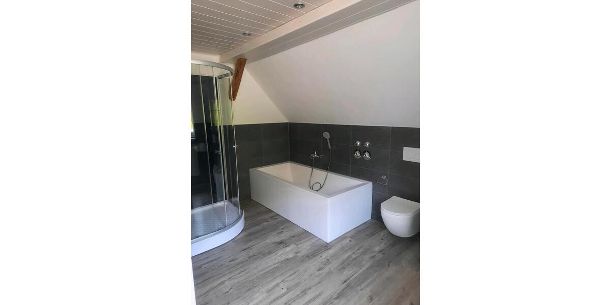 Dachgeschoßwohnung Buttenwiesen - 3 Zimmer, 61 m&sup2;, 930&euro; | Angebot:26580914