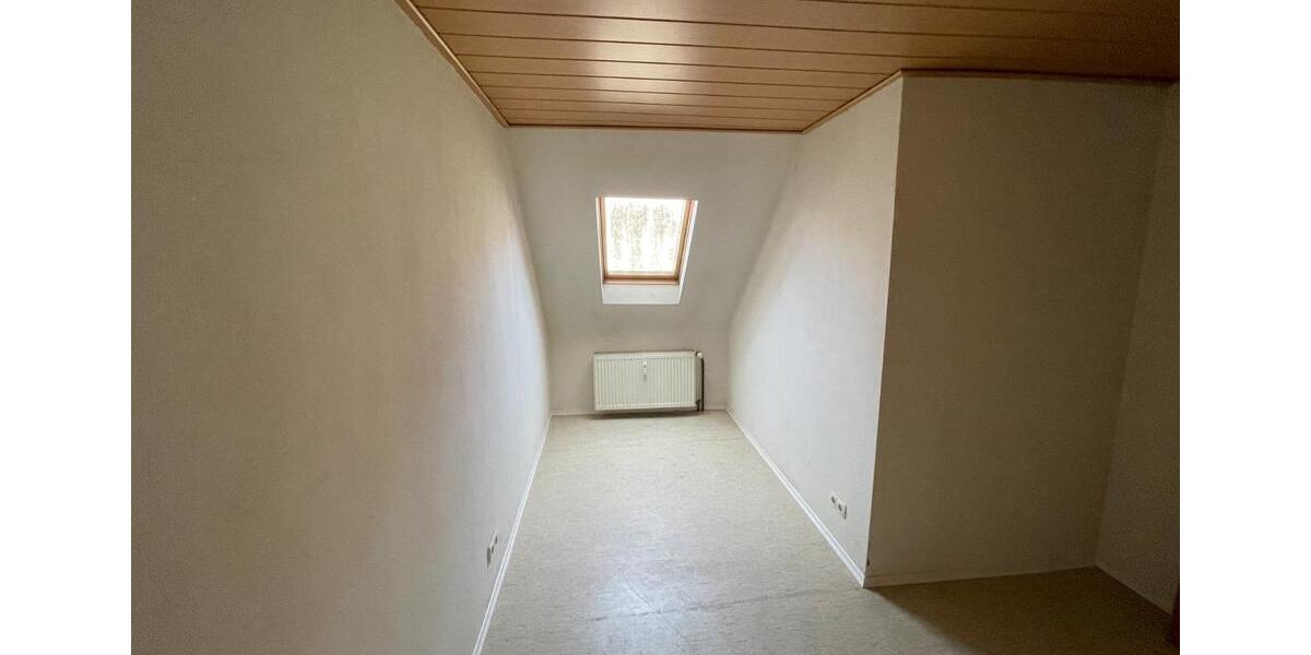 Dachgeschoßwohnung Landau in der Pfalz - 3 Zimmer, 49 m&sup2;, 600&euro; | Angebot:25088791
