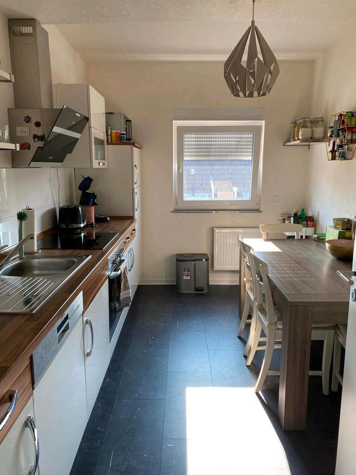 3 Zimmer-DG-Wohnung mit EBK in Koblenz-Metternich