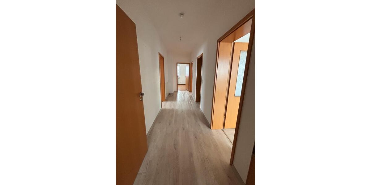 Etagenwohnung Breitenworbis - 4 Zimmer, 110 m&sup2;, 790&euro; | Angebot:24778490