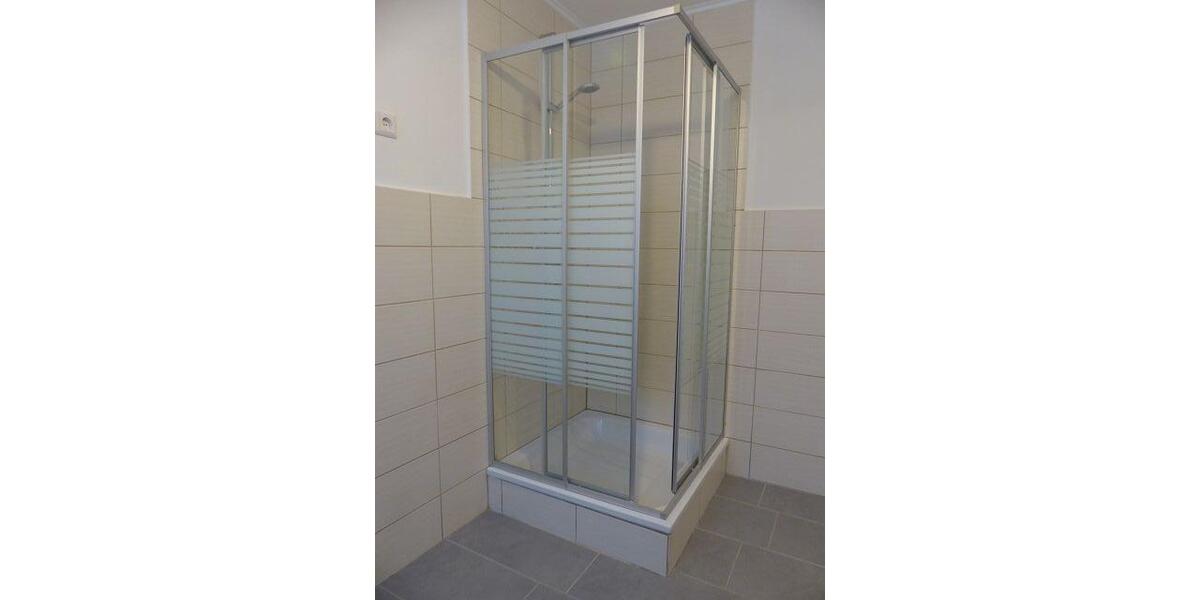 Erdgeschoßwohnung Weener - 2 Zimmer, 83 m&sup2;, 695&euro; | Angebot:24749636