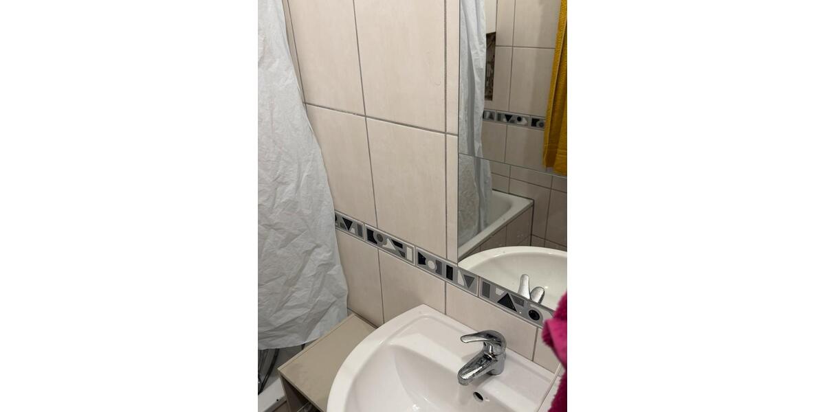 Etagenwohnung Bochum - 2 Zimmer, 65 m&sup2;, 665&euro; | Angebot:25238961