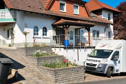 Wohnung Wächtersbach - 3 Zimmer, 260 m&sup2;, 2.400&euro; | Angebot:26359348
