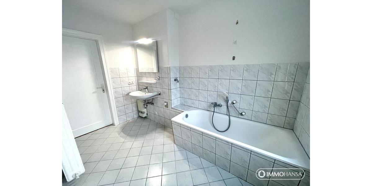 Etagenwohnung Uelzen - 4 Zimmer, 108 m&sup2;, 860&euro; | Angebot:24442403