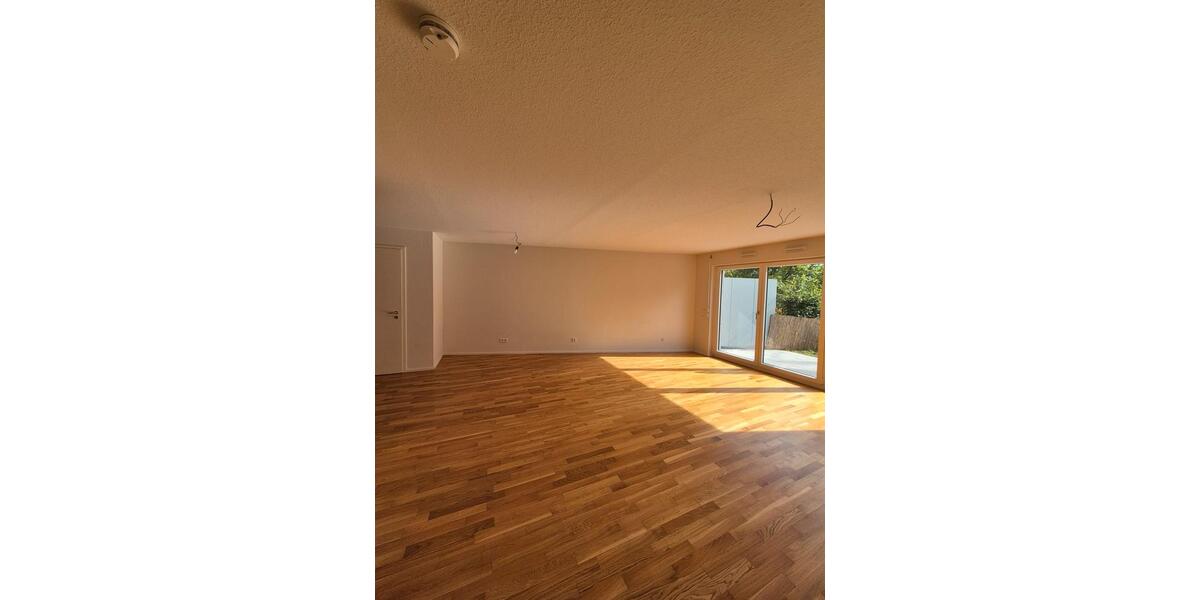 Etagenwohnung Schorndorf - 2 Zimmer, 74 m&sup2;, 980&euro; | Angebot:25047414