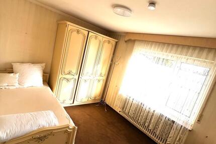 Wohnen auf Zeit Ulm Donautal - 9 Zimmer, 250 m&sup2;, 490&euro; | Angebot:24643788