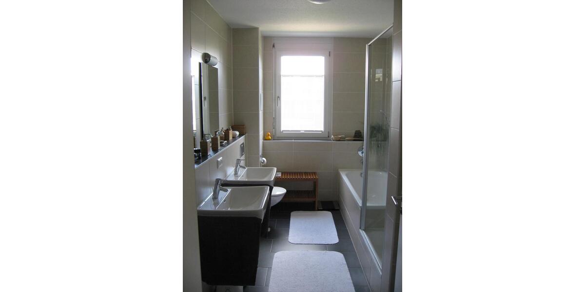 Etagenwohnung München Nymphenburg - 4 Zimmer, 98 m&sup2;, 2.400&euro; | Angebot:26644959